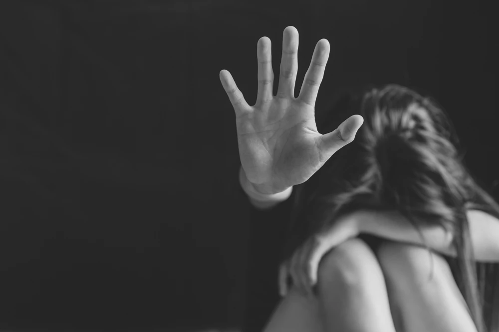 Woman-Hand-Sign-For-Stop-Abuse