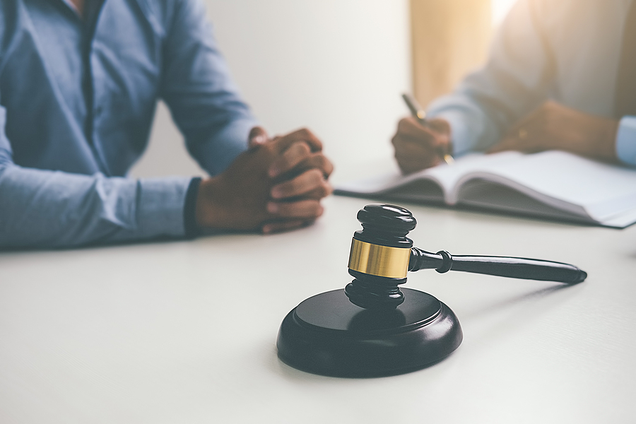 Benefits of a North Carolina Defense Attorney in Federal Investigations 